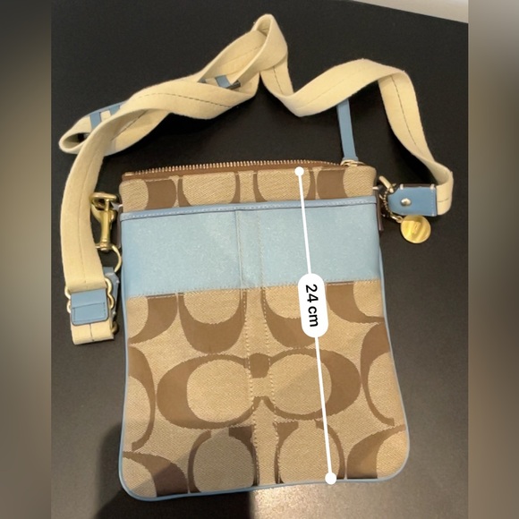 Coach signature C monogram crossbody bag - Picture 12 of 12
